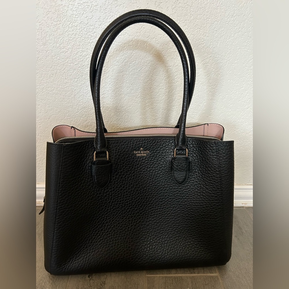 Kate Spade Black Leather 3 section laptop bag/purse. Almost perfect condition.